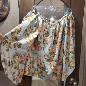 Floral Off-the-Shoulder Rop With Flared Sleeves